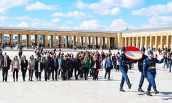 Etimesgutlu muhtarlar Anıtkabir'de 