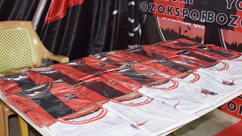 Yozgat’ta Tarım Fuarı’nın Kırmızı-Siyah Renkleri: Bozokspor!